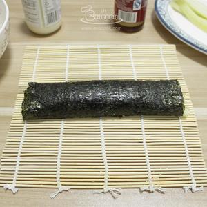 金枪鱼紫菜包饭（懒人版）的做法 步骤7