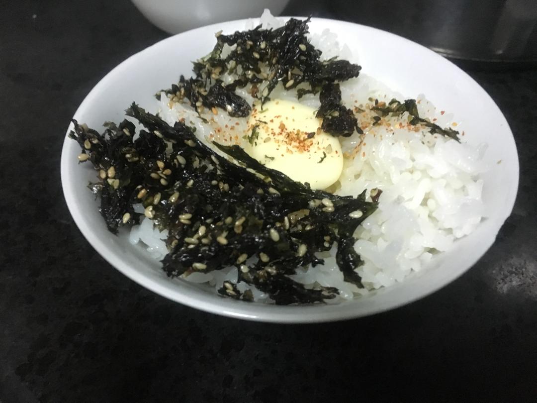 《深夜食堂》黄油拌饭