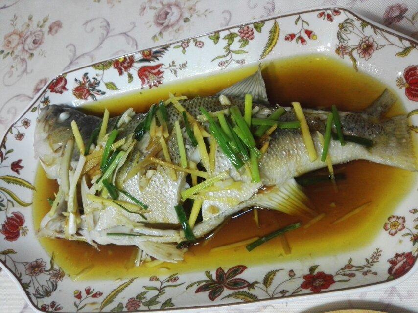 清蒸鲈鱼