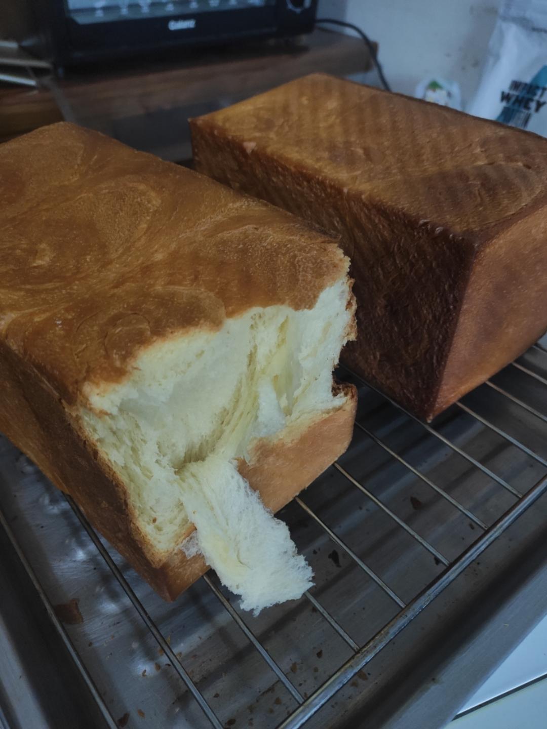 【牛奶吐司】｜绵软拉丝