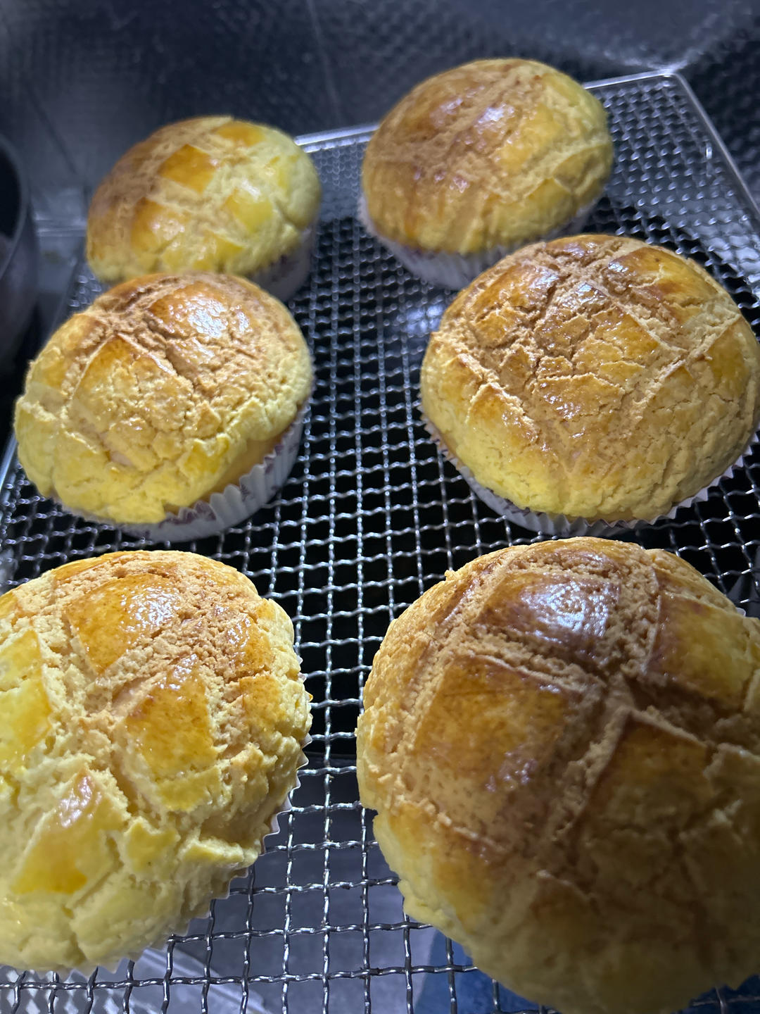 酥到掉渣的奶酥菠萝包