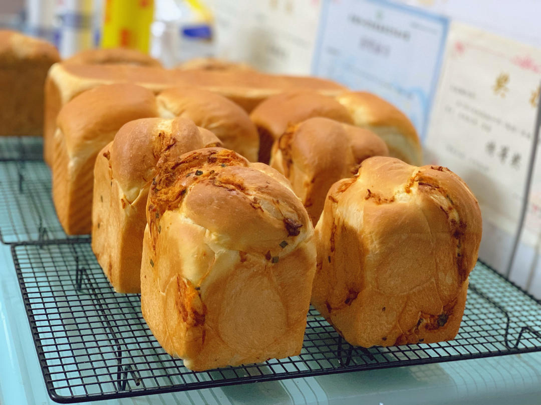 料多多系列---肉松吐司