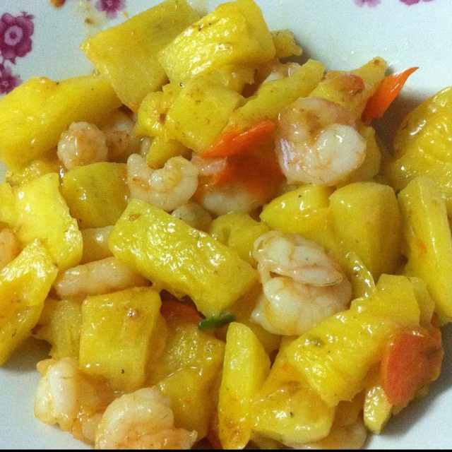 菠萝炒虾仁