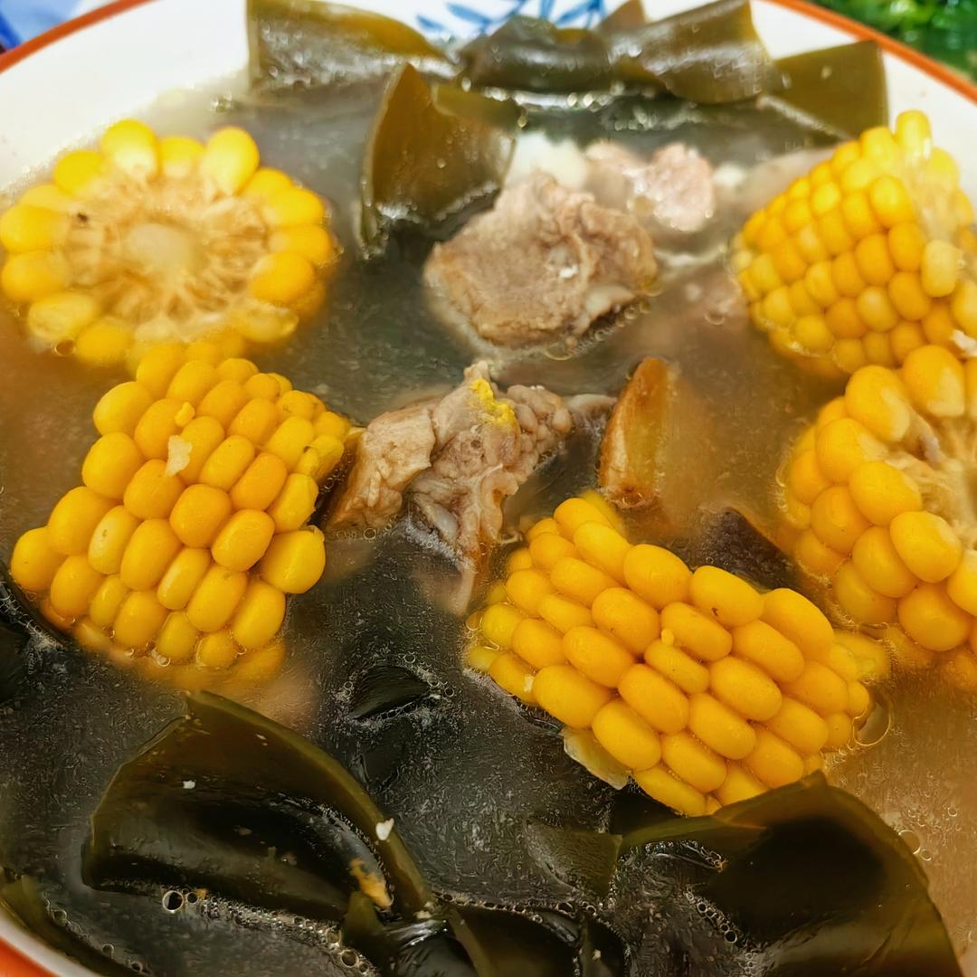 海带玉米排骨汤