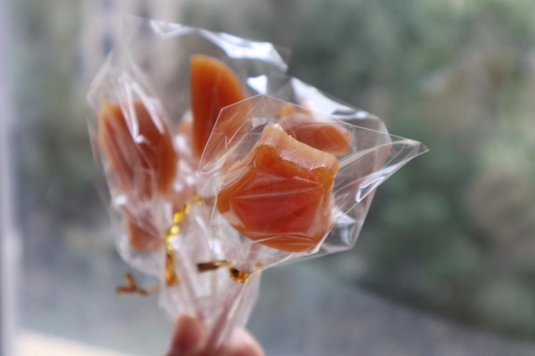 雪梨柠檬棒棒糖