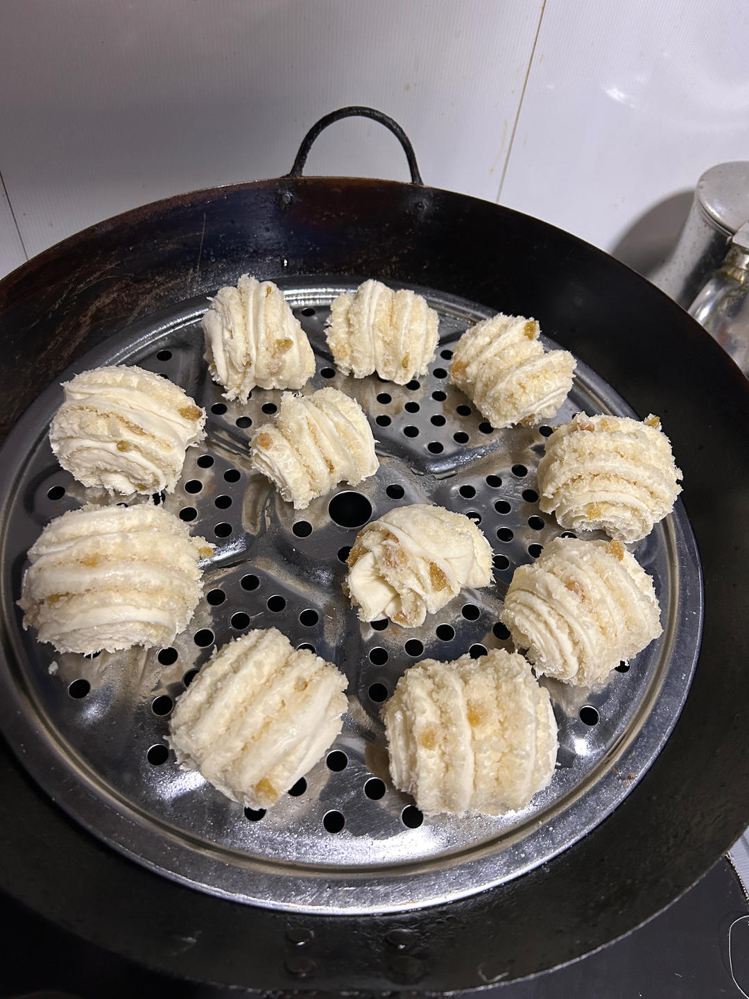 椰蓉花卷，无需发酵仅一次松弛就能无比松软！隔夜不变硬，比面包还好吃