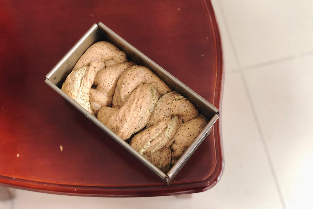 伯爵杏仁乳酪卷