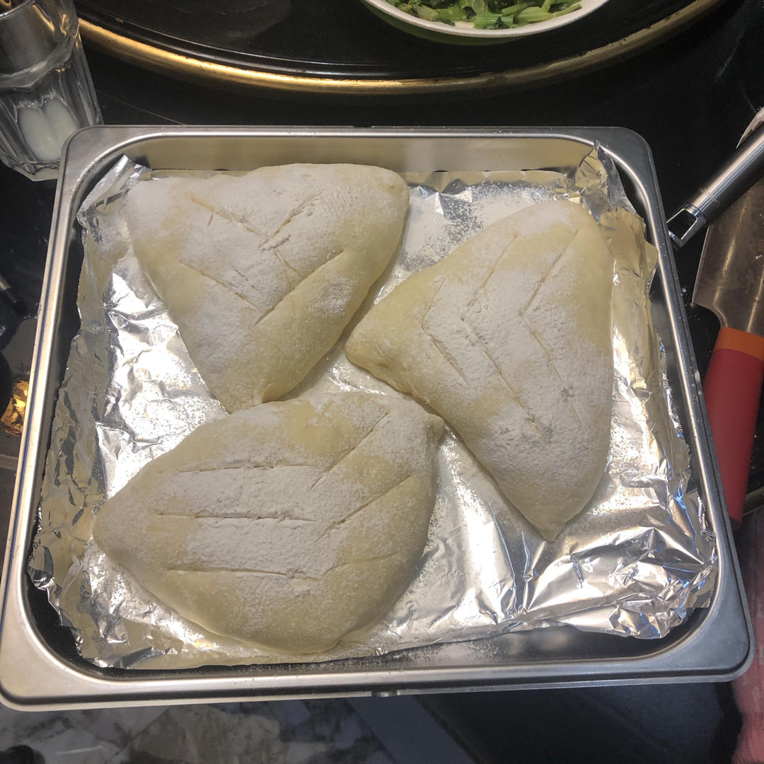 优雅蓝莓牛奶面包