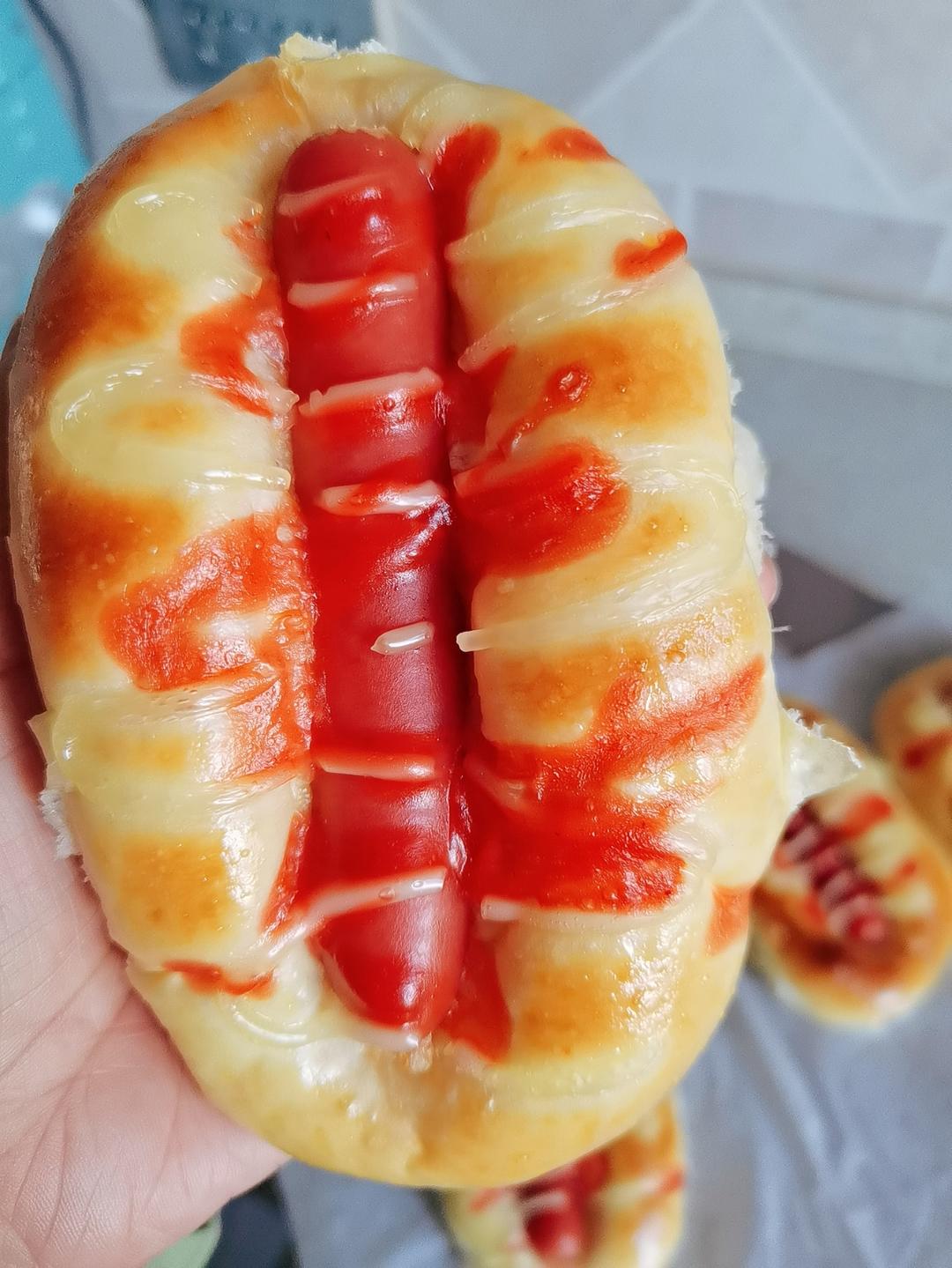 经典热狗肠仔包