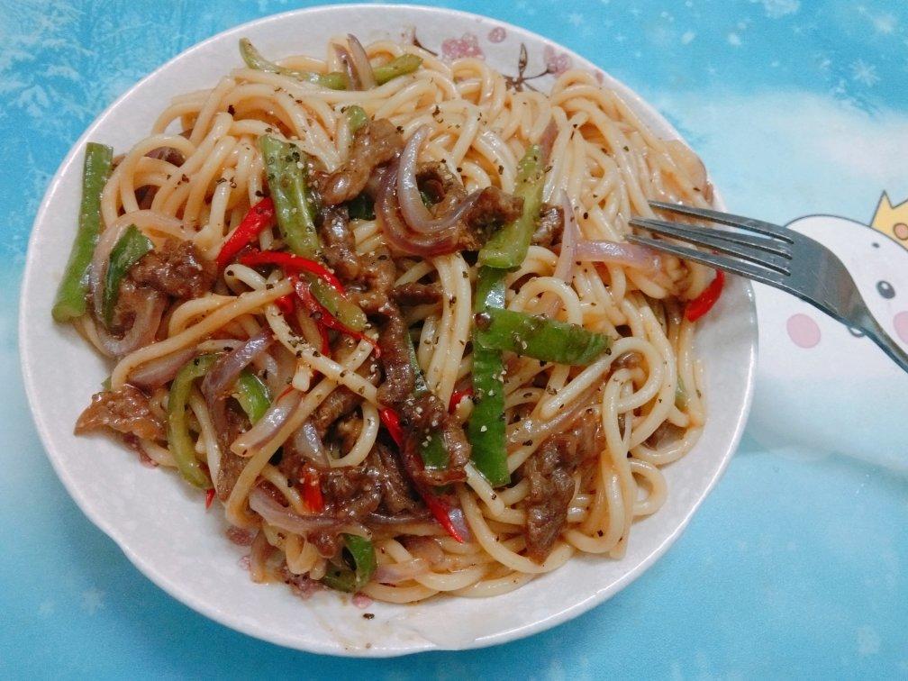 比餐厅好吃的黑椒牛柳意面🍝零失败简单教程