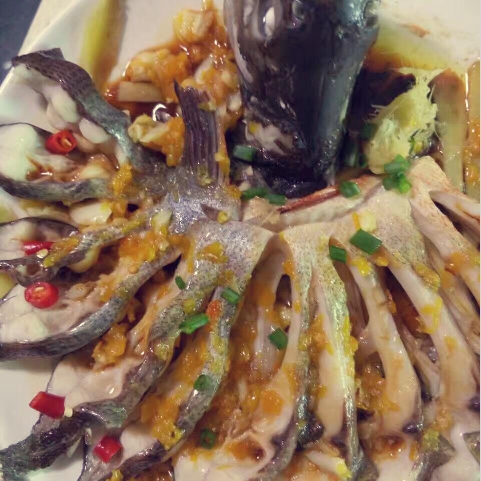 孔雀开屏清蒸鱼