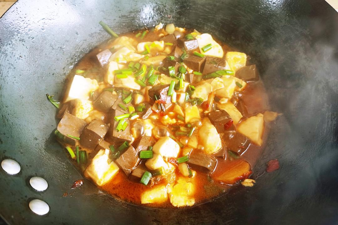 鸭血豆腐