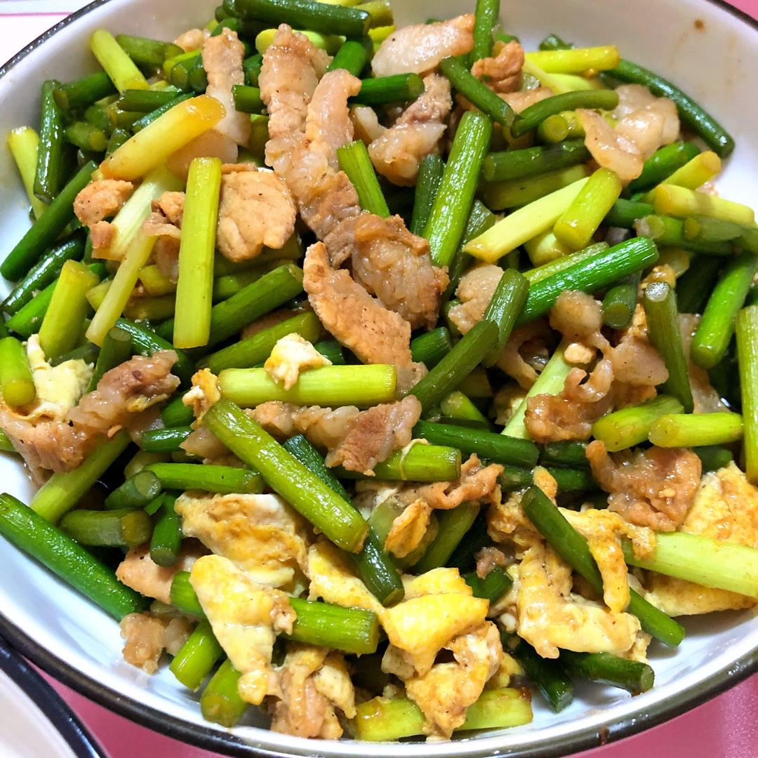蒜薹炒鸡蛋
