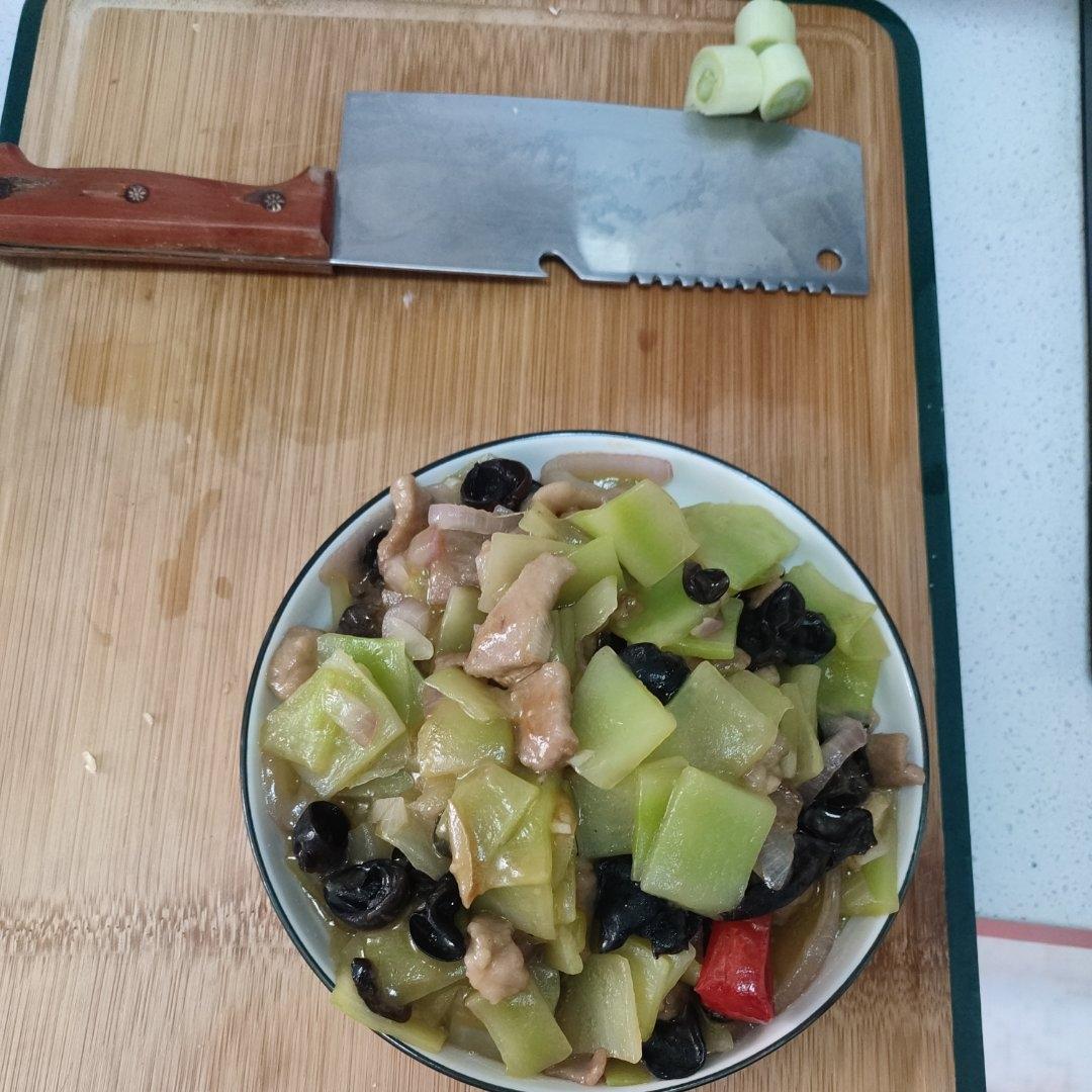 青笋木耳肉片