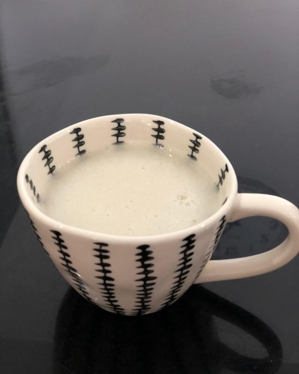 雪梨银耳百合热饮