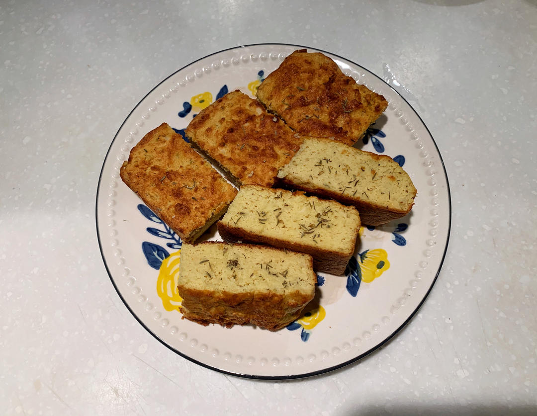 花菜米蒜蓉面包丨低碳生酮