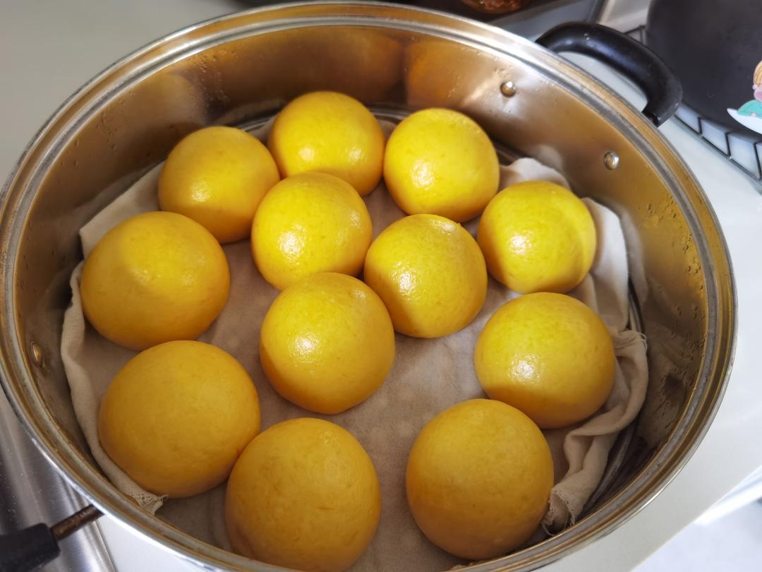 新手也可以--详解如何做出人见人爱、金黄的南瓜馒头