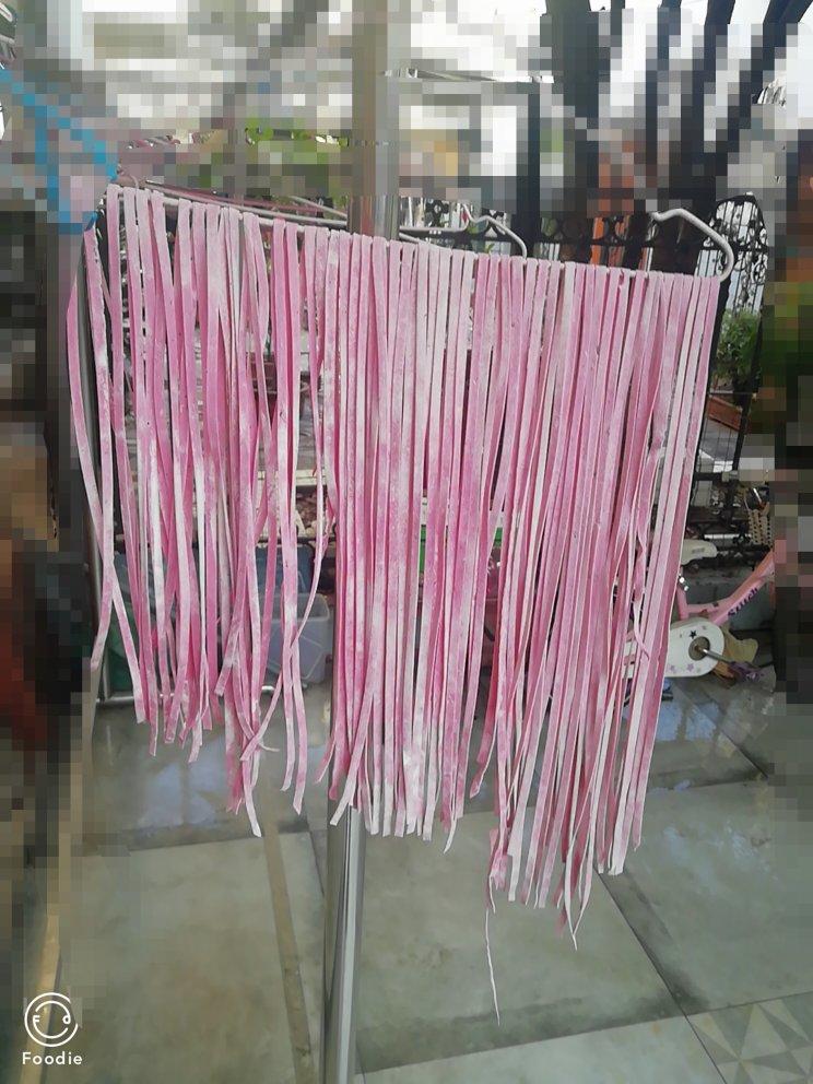 彩色面条（蔬菜汁）
