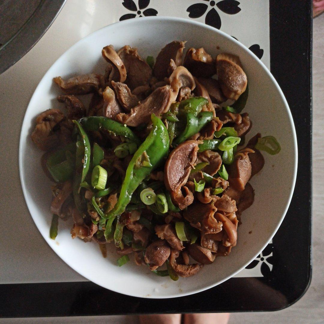 超下饭的鸡胗炒青椒