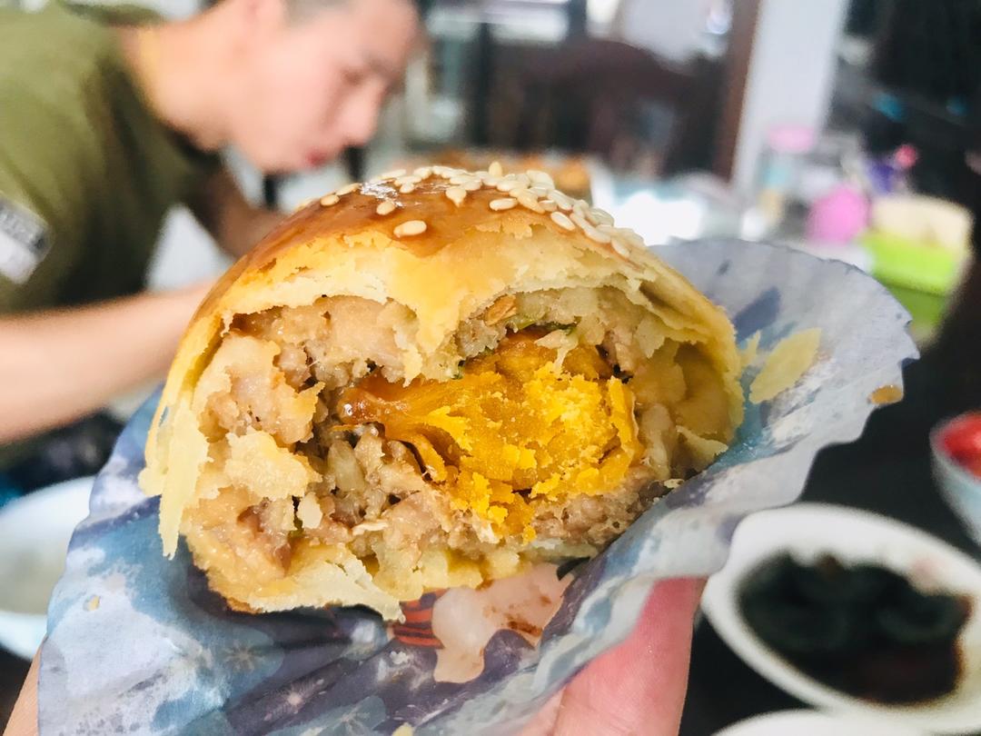 鲜肉月饼（猪油开酥，不用醒面等待的中式大包酥）