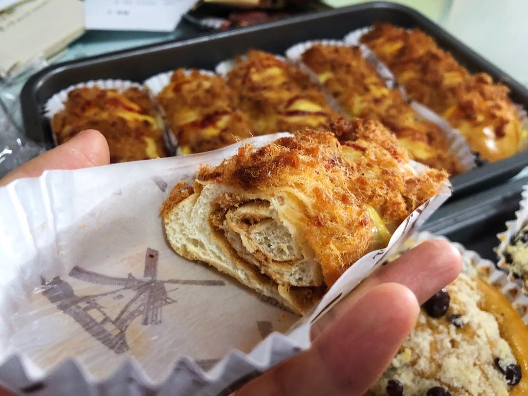 肉松手撕面包—超软会爆浆的面包哟