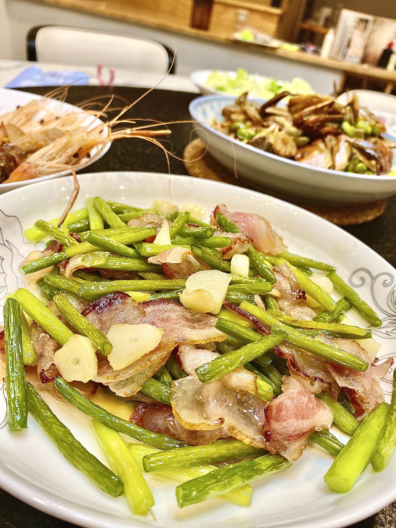 蒜苔炒腊肉、蒜苔炒肉、蒜苔炒培根🥓
