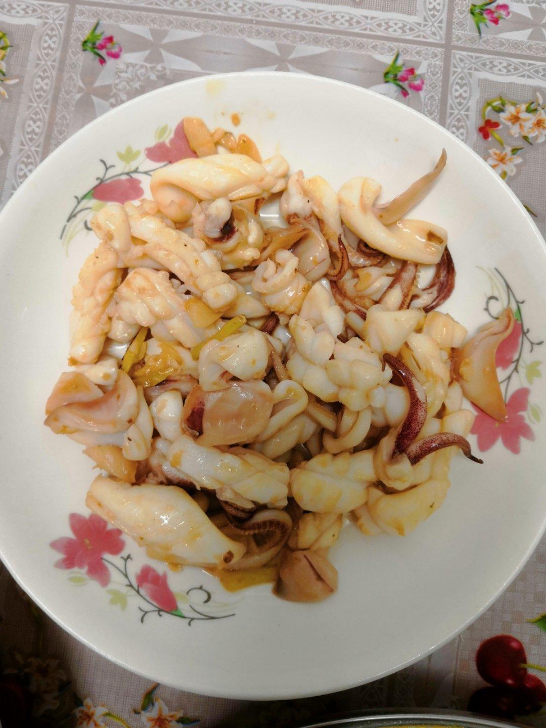 爆炒鱿鱼