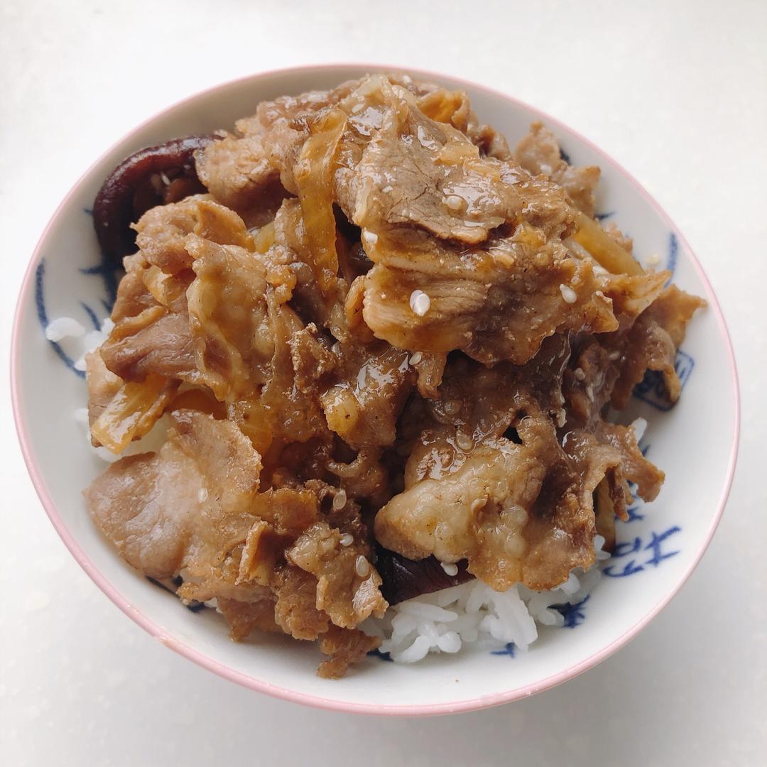 洋葱肥牛饭