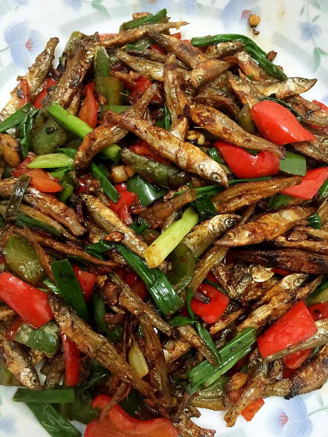 🌶️辣椒炒小鱼干🐟