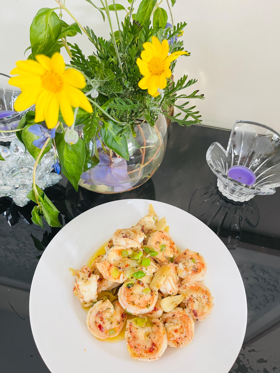 蒜片香辣虾仁的做法