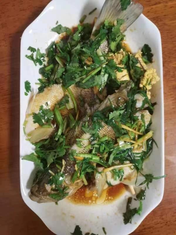10分钟做 清蒸鲈鱼 （附切鱼图解）