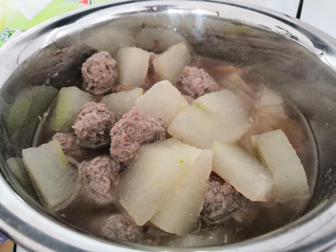 夏天不可错过的家常味--冬瓜丸子汤