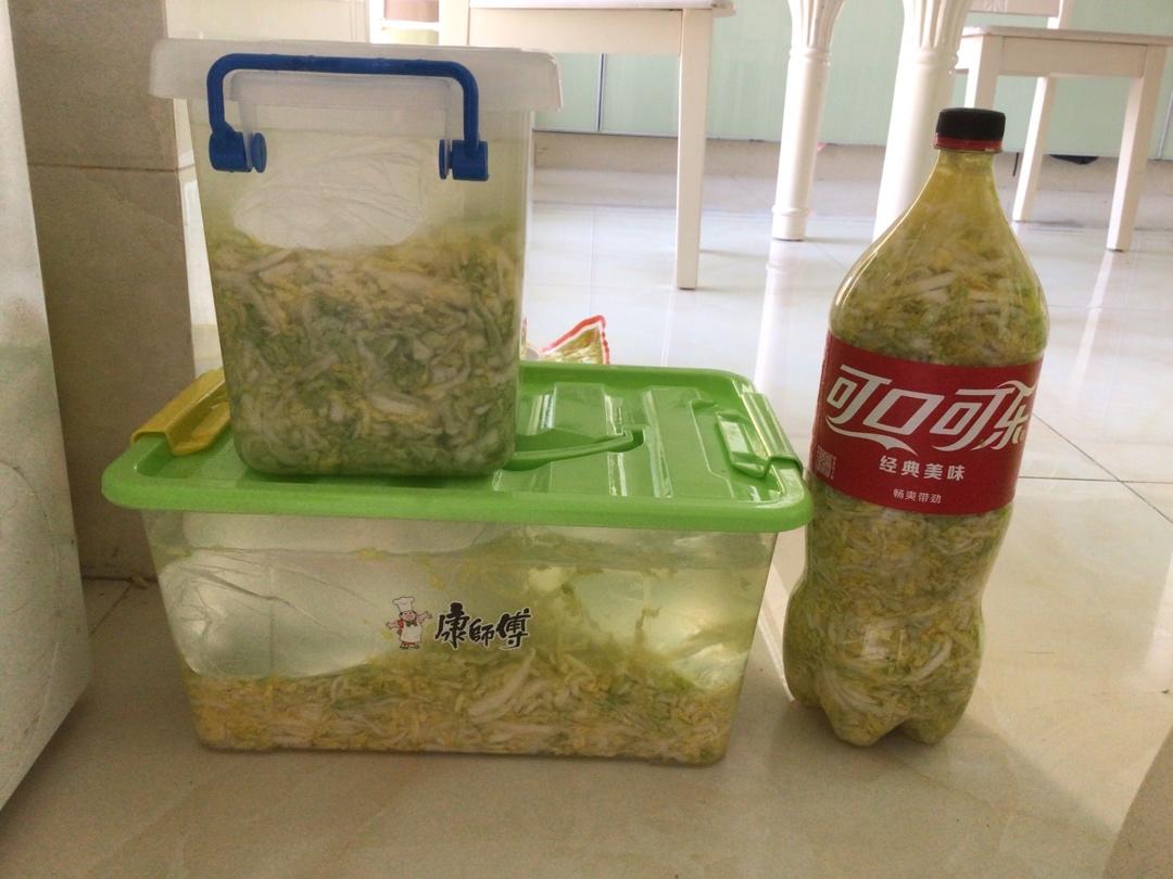 快速简单不占地儿的酸菜腌法