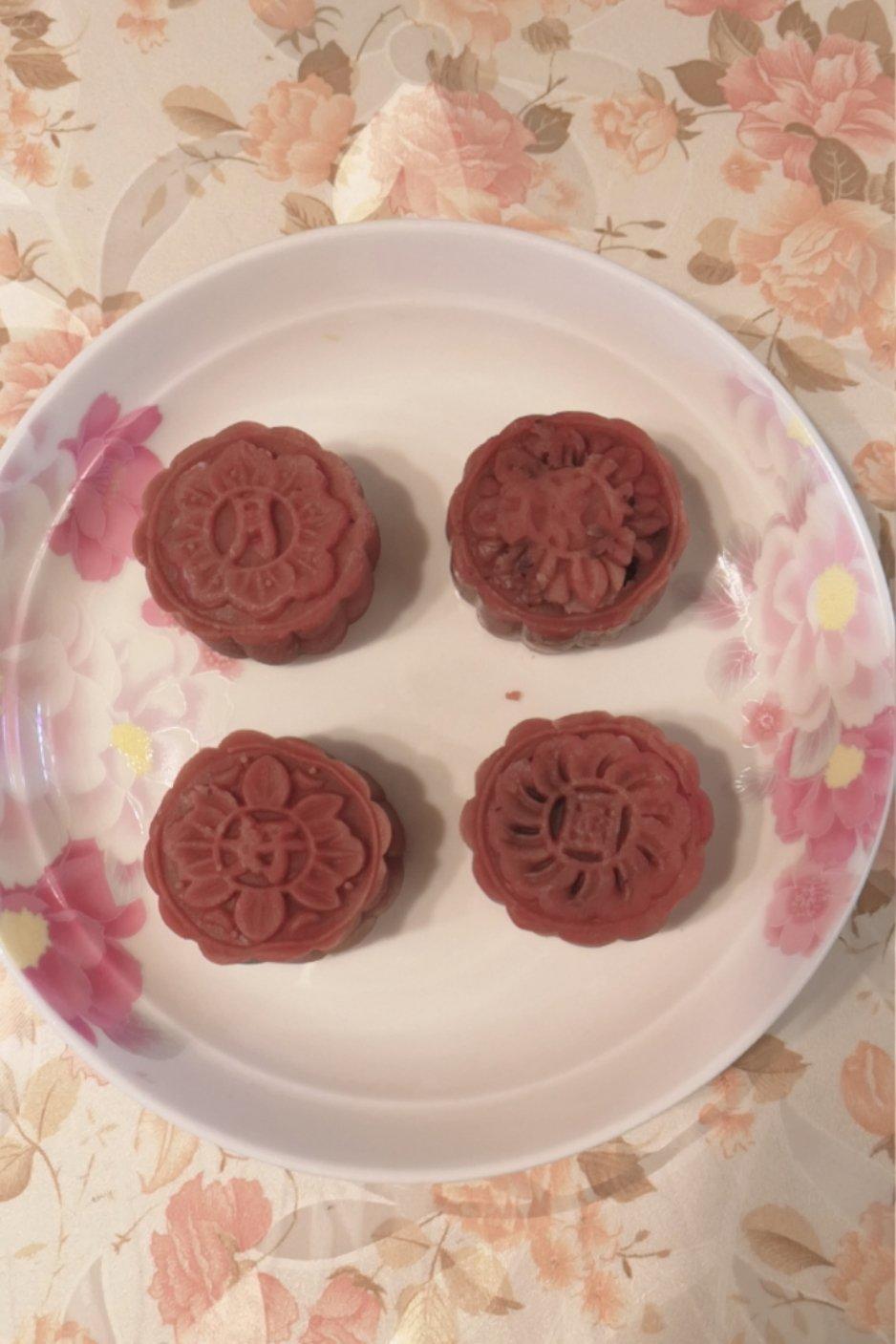 黑芝麻馅月饼