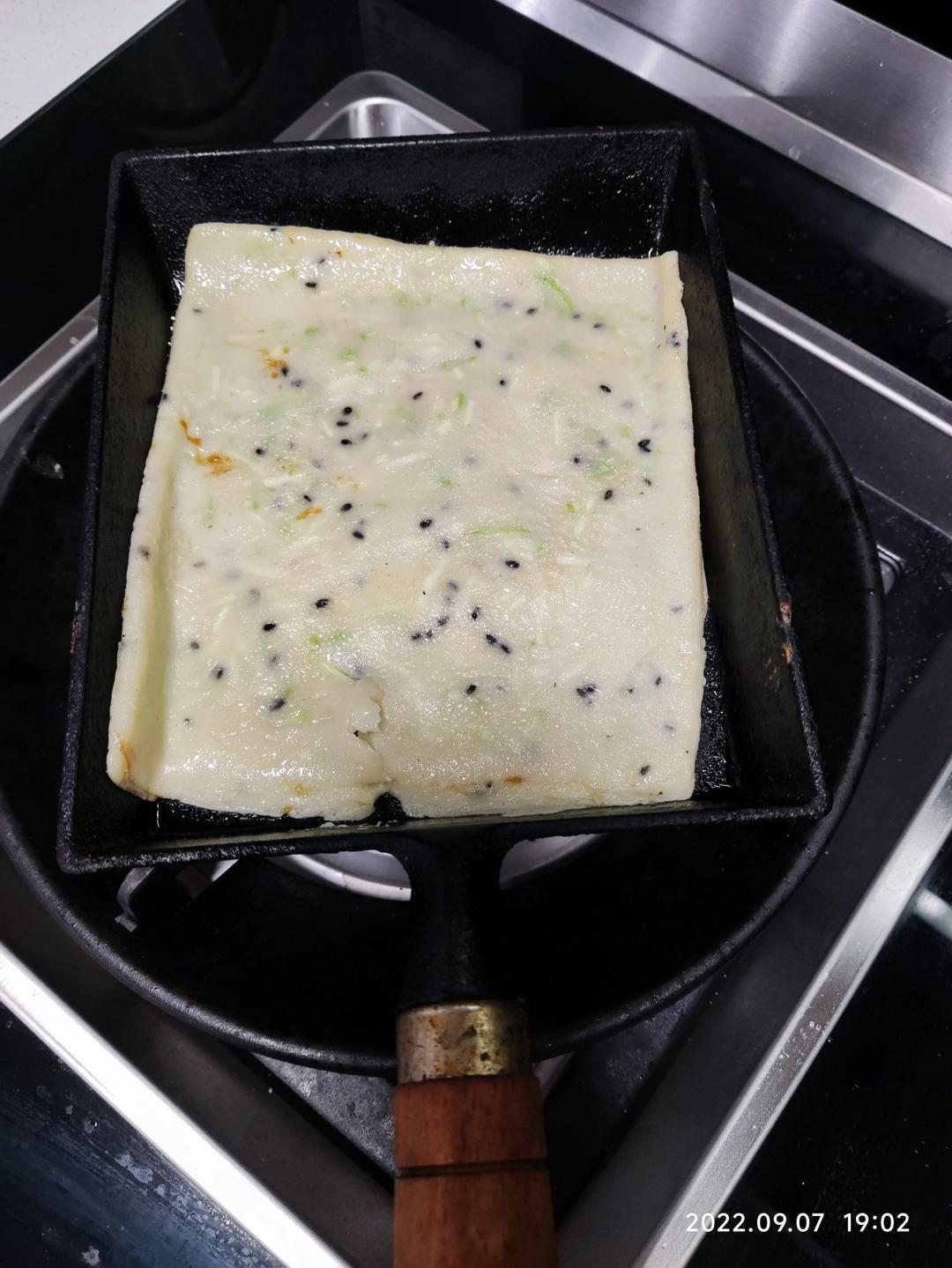 让宝宝爱上吃菜 摊西葫芦软饼（一岁以上婴幼儿辅食）西葫芦黑芝麻鸡蛋饼 煎鸡蛋面糊饼子