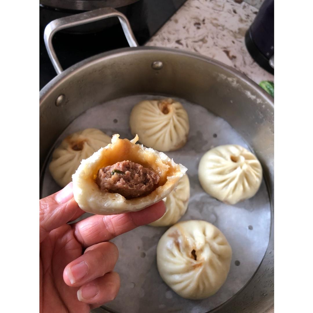 酱肉包子