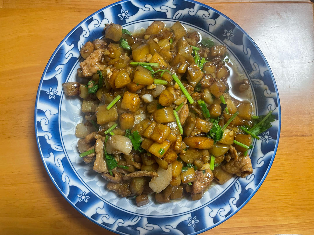 张女士炒茄子
