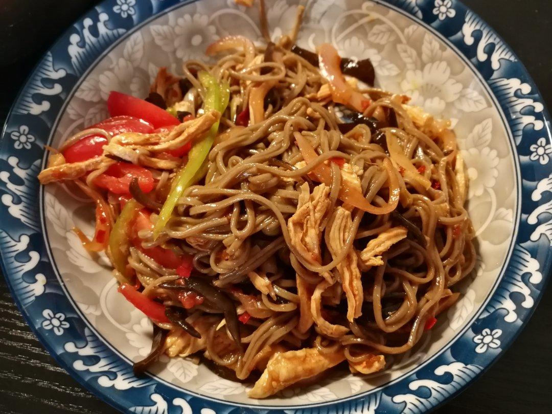 鸡丝凉面
