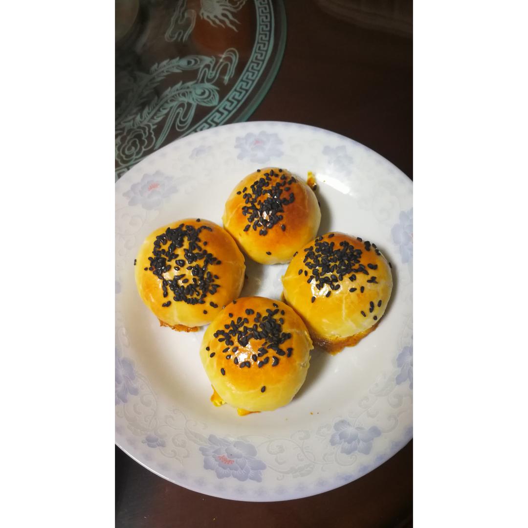 蛋黄酥