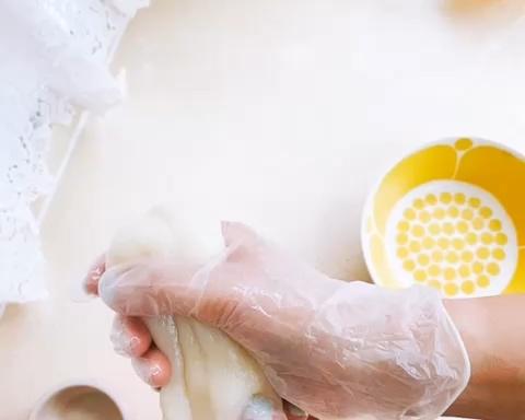 纯奶手撕吐司的做法 步骤1