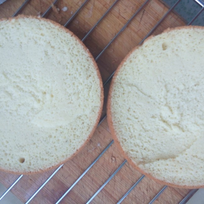 6寸原味戚风蛋糕