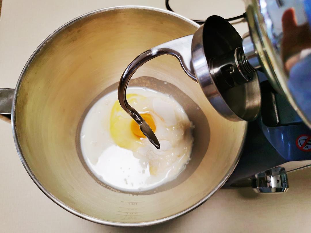 纯奶手撕吐司的做法 步骤1