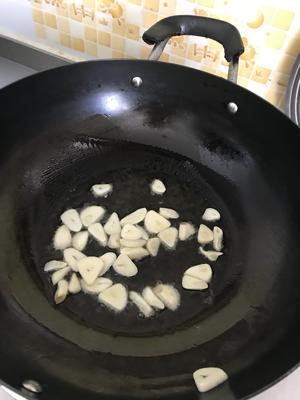 牛柳丝炒绿豆芽的做法 步骤4