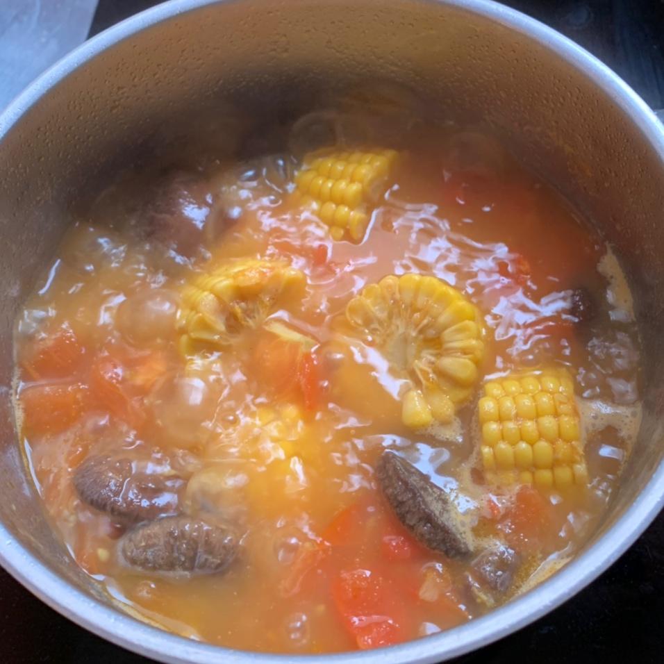 番茄土豆玉米排骨汤