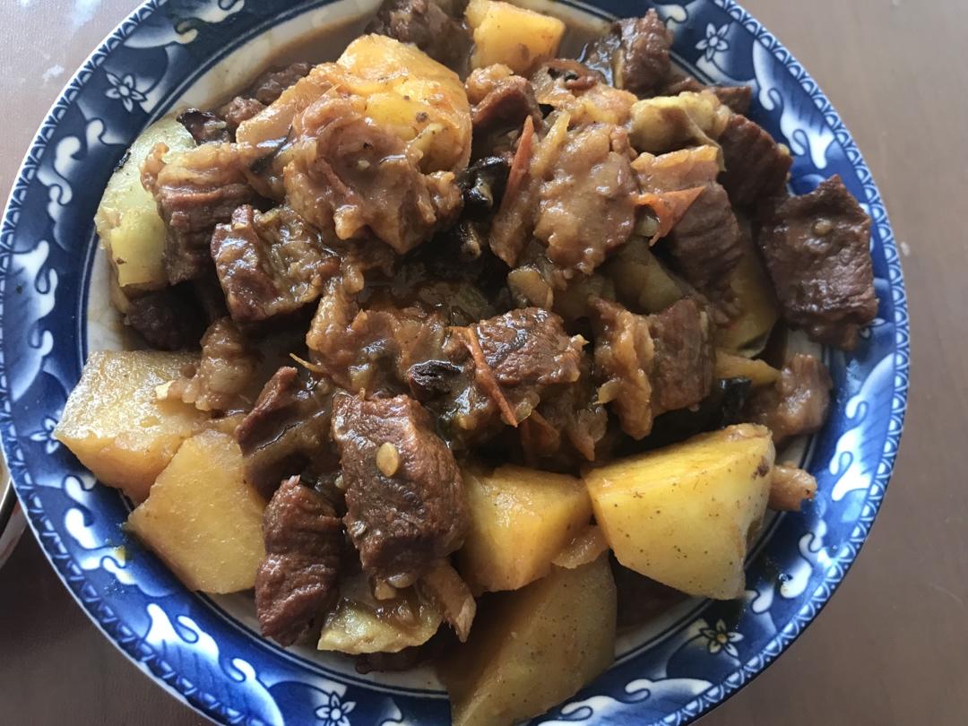 番茄土豆炖牛腩