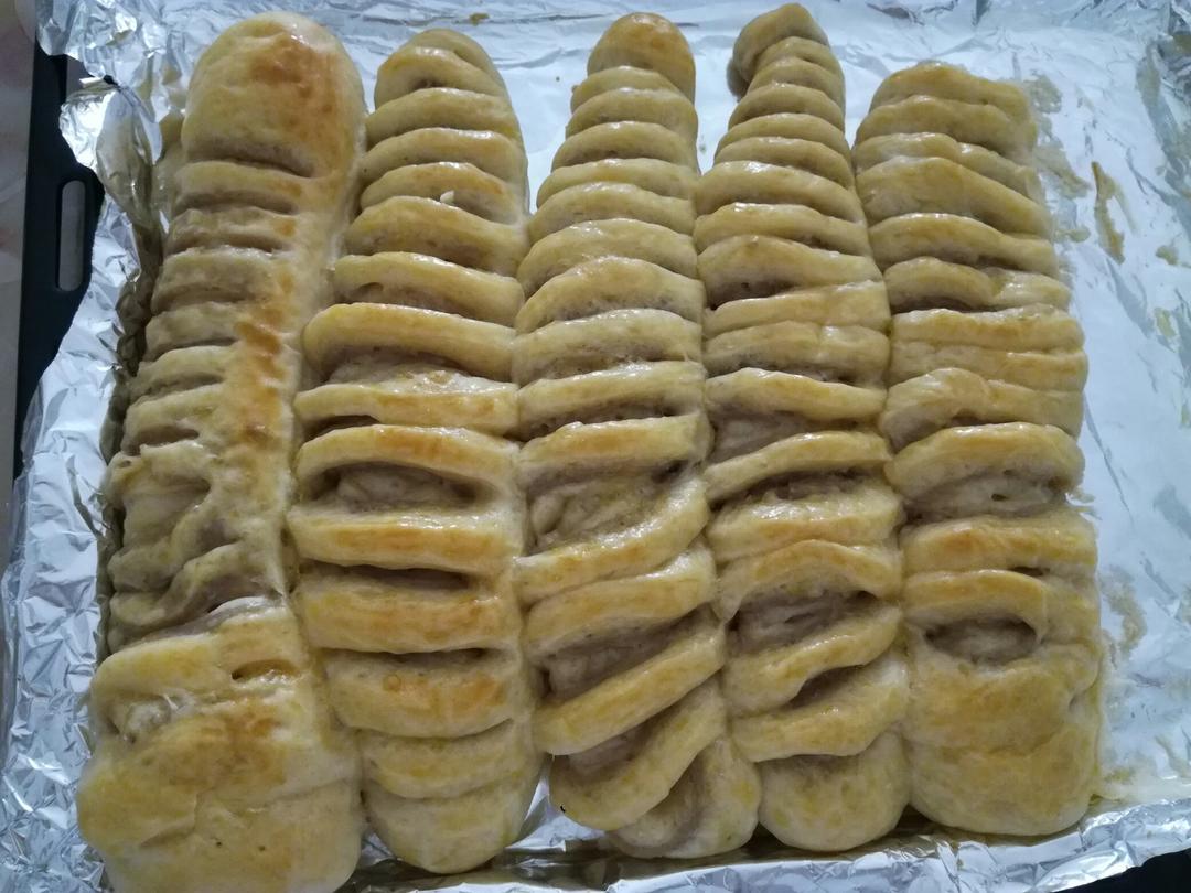 毛毛虫面包(香芋馅)