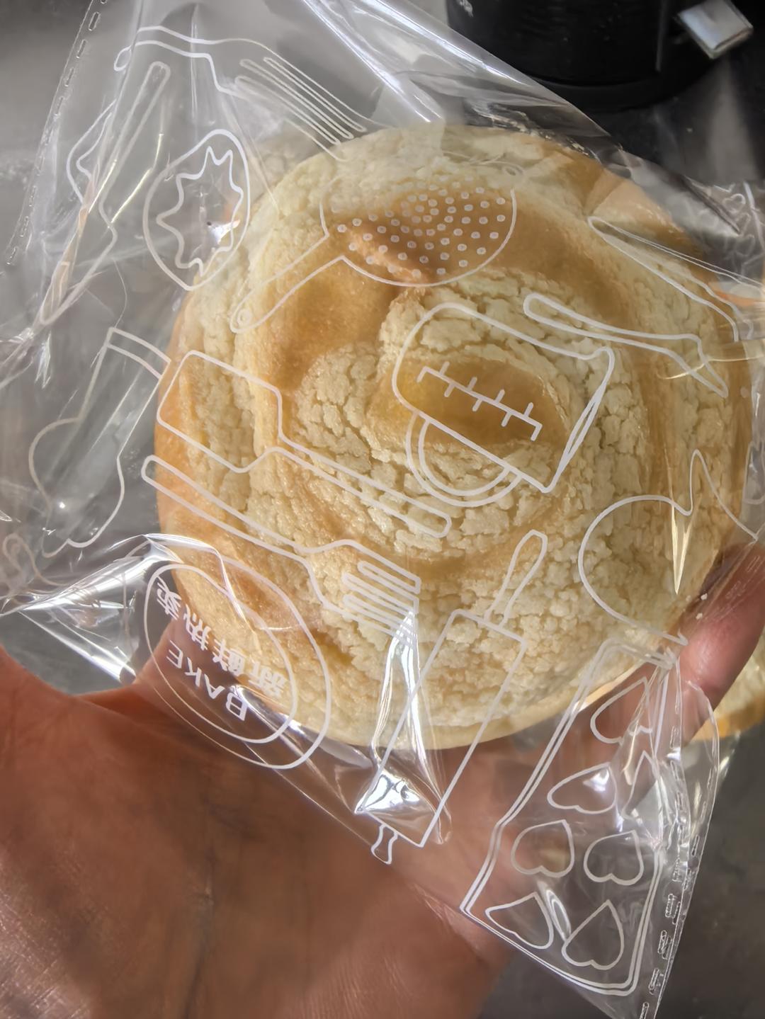 软呼呼巨好吃~雪芙杏仁餐包