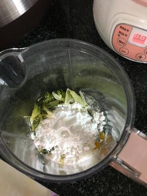 小龙珠辅食：西兰花糕的做法 步骤2