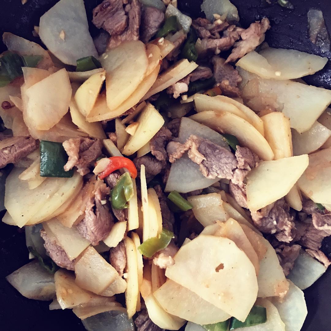 土豆片炒肉