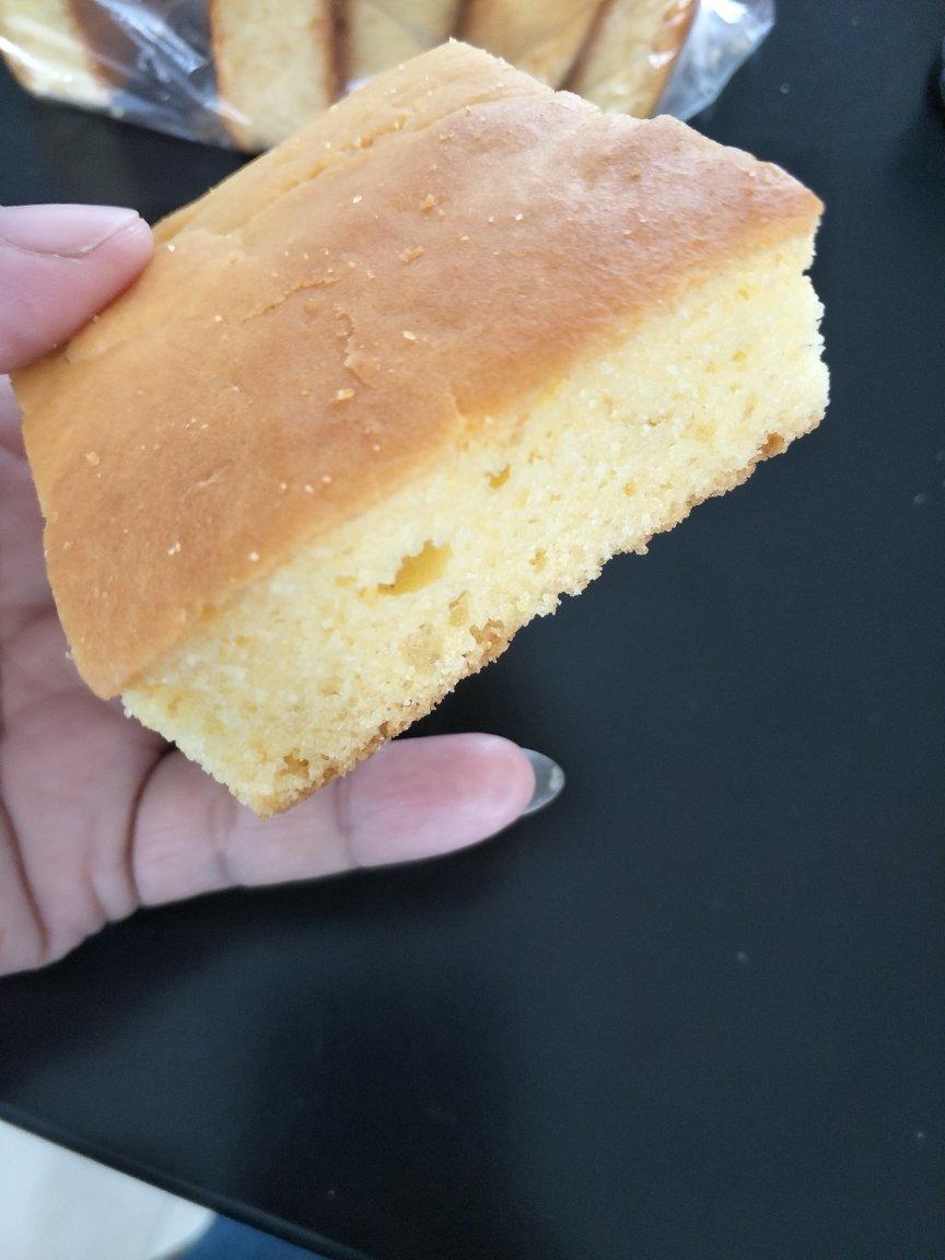 小米红辣椒做的美式玉米面包